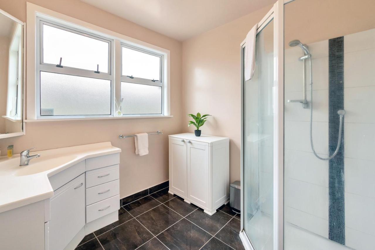 Fabulous Three Bedroom Home In Pakuranga Auckland Exterior foto